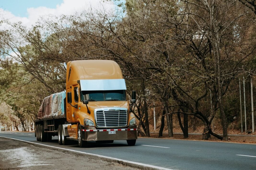 Photo by Tony Rojas: https://www.pexels.com/photo/yellow-freight-truck-on-rural-road-in-el-salvador-37124290/
